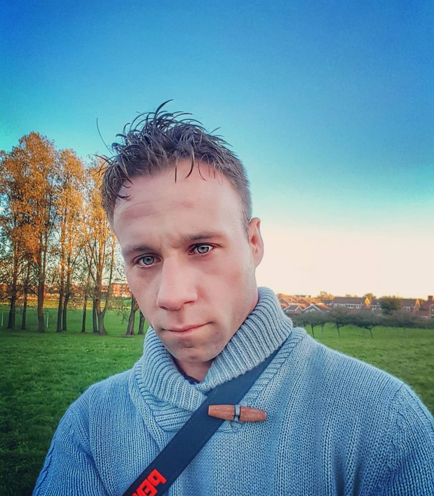 Out and about with the camrea and the boys #suttoninashfield #nottinghamphotographer #nottinghammodeling #picoftheday #superdry&hellip;