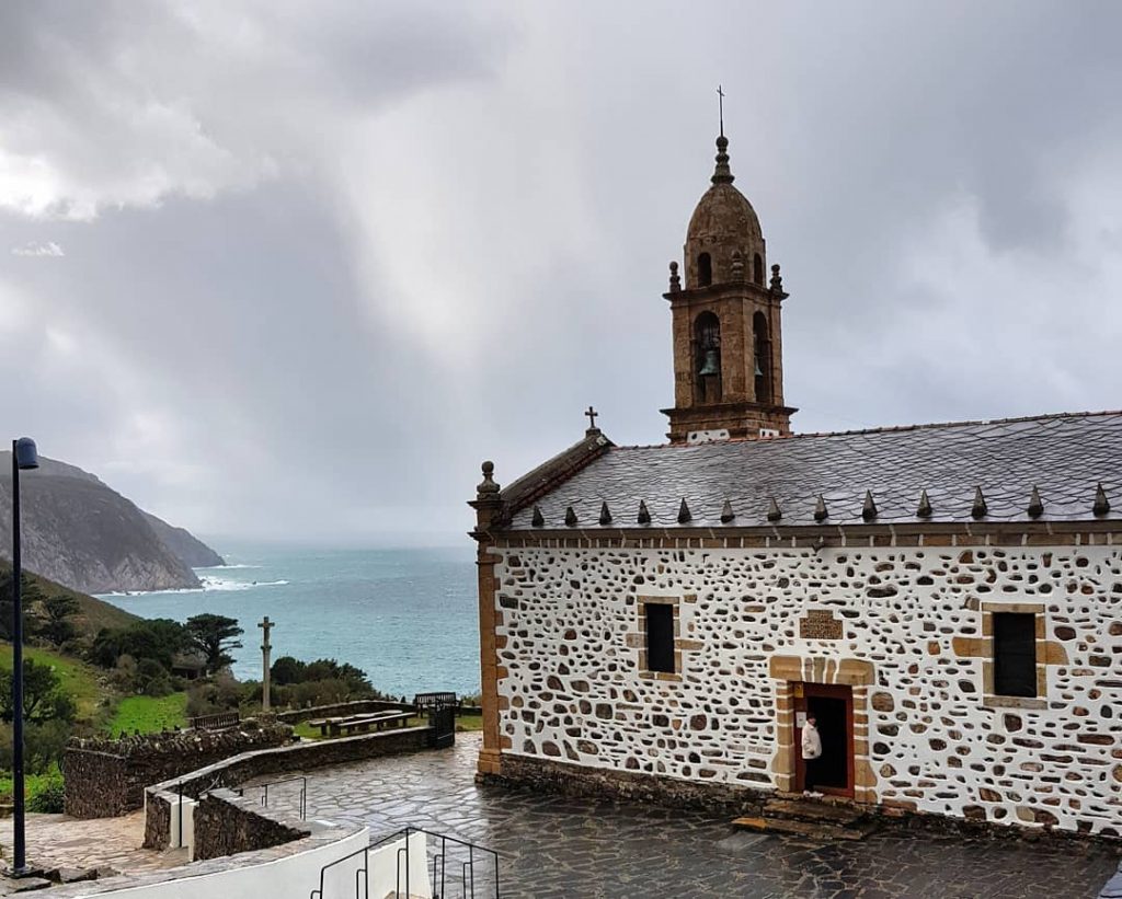 San Andrés de Teixido . . . . . . . . #hermesymercurio #sanandres&hellip;