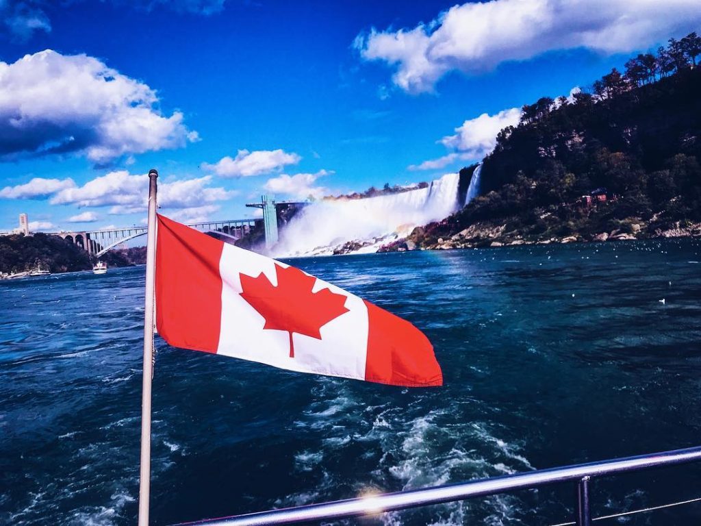 ????????welcome onboard #waterfall #niagara #forceofnature #water #blue #sky #skyporn #waterporn #amazing #beautiful #nature #travel…
