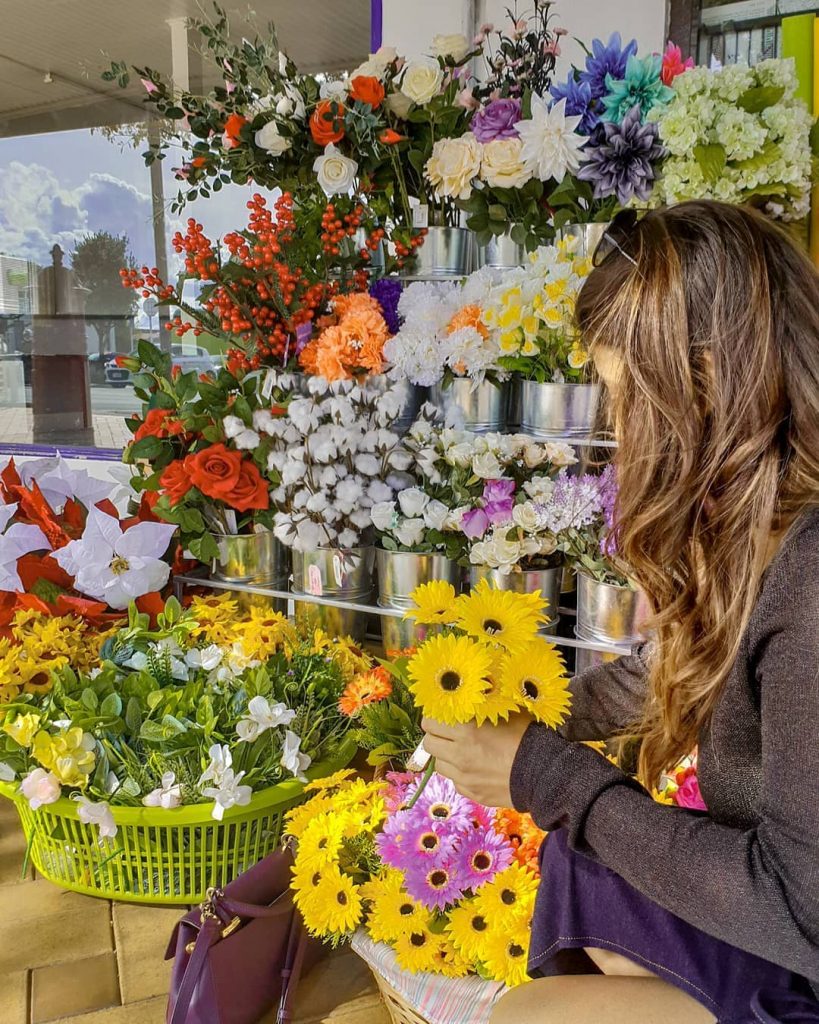 #repost @2vanitiesvoyage I realised how flower adds value to your daily routine, it makes&hellip;