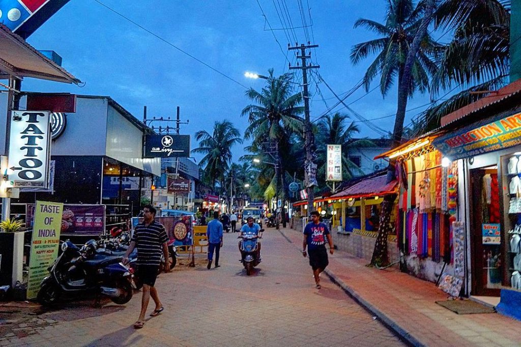 The #streets of #goa !! #india #street #streetstyle #sunset #natgeoindia #natgeotravel #natgeo #travelblogger #travelphotography…