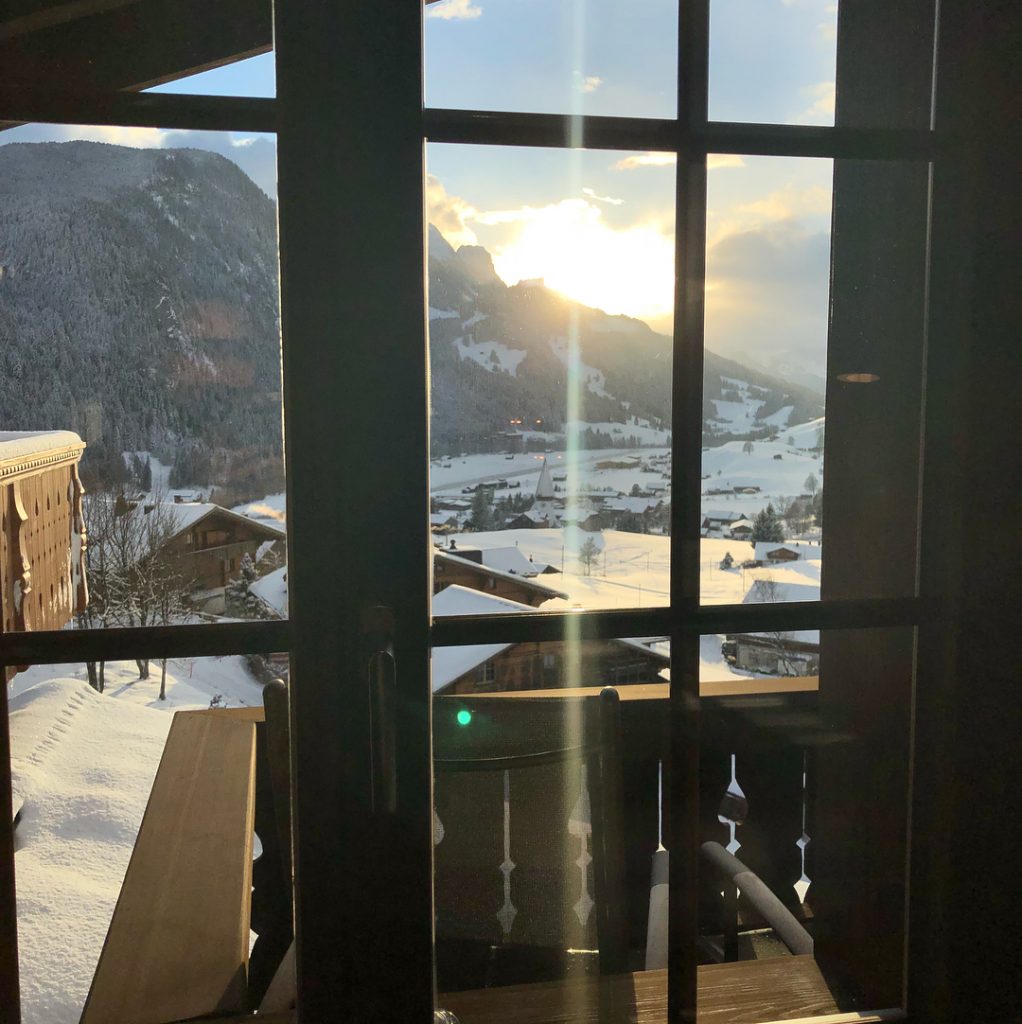 Thank you for the most stunning views @huusgstaad #travel #traveling #travelers #passportready #passportlife #switzerland…