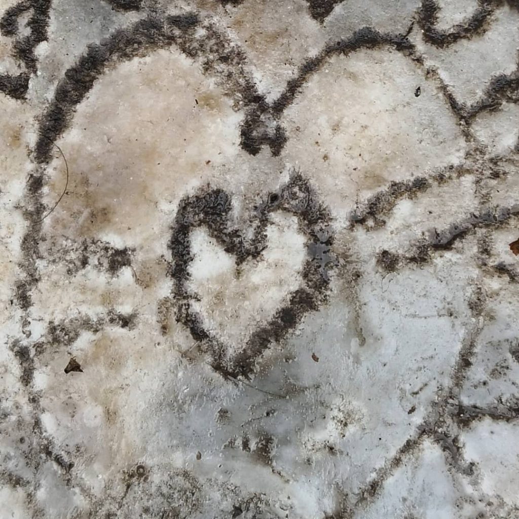 #vedocuori #cuoriovunque #vedocuori #cuoriovunque #rsa_streetview #graffiti #street_art #jj_urbanart #mural #graffitiart #graff #streetart #ig_graffiti #urban&hellip;