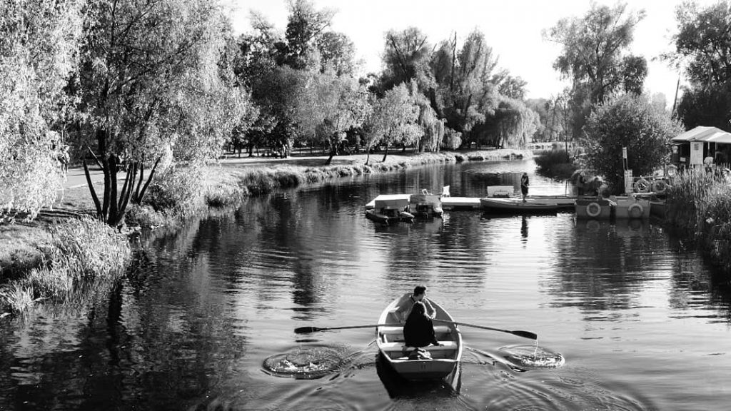 Nature is pleased with #like #picoftheday #photography #kiev #kyiv #ukraine #parc #french #lake #couple&hellip;