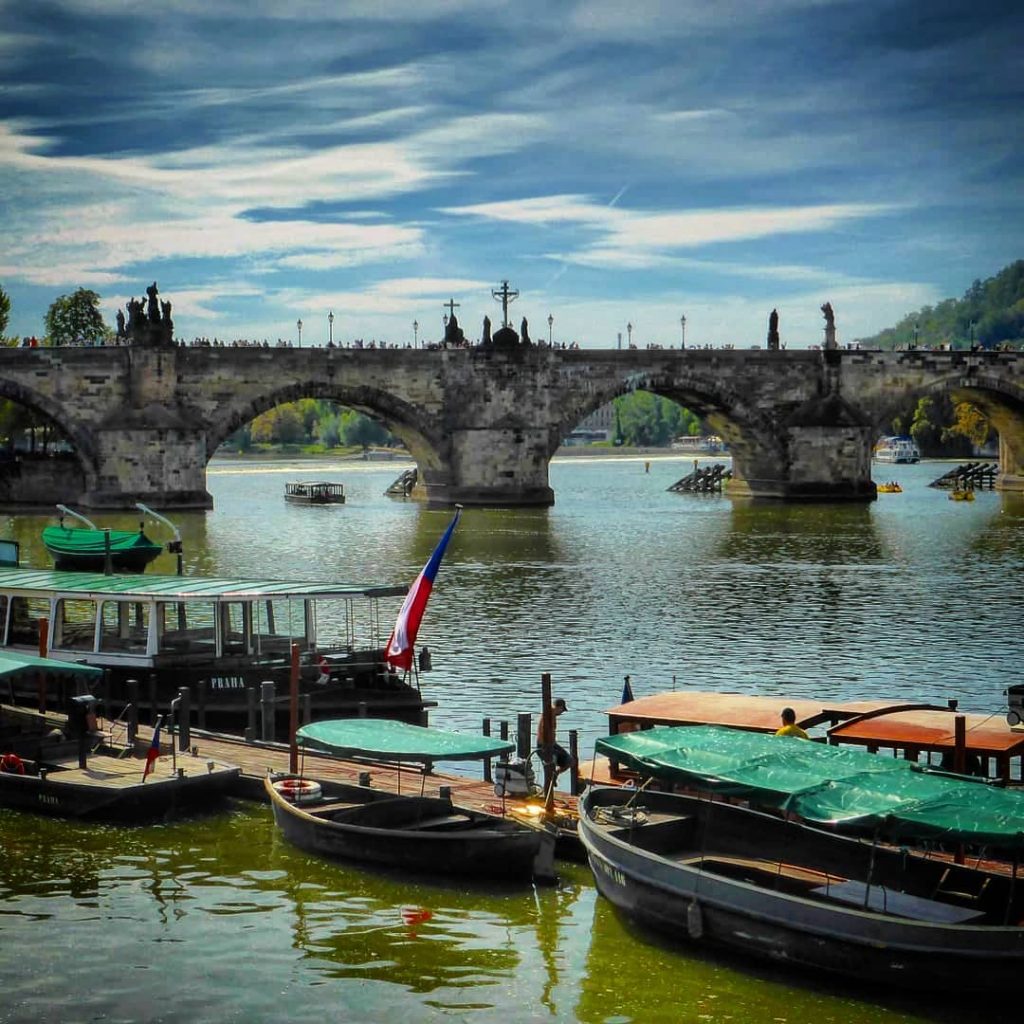???????????????????????????????????????????????? Charles Bridge ???????????????????????????????????????????????????????????????????????????????? Czechrepublic – Praque ???????????????????????????????????????????????????????????????????????????????????????????????????????????????????????????????????????????????????????????????????????? #tripgram #travelgram #travels #travelphotography #travelblogger #traveladdict&hellip;