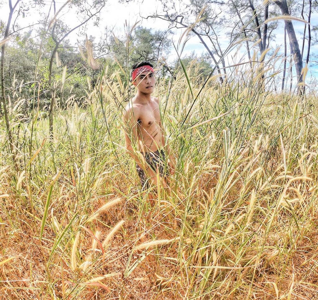 #igersph #igers #grass #photography #wanderlust #nature #travelgram #pilipinasdestination #goprohero6black #travelzambales #travelphilippines #choosephilippines #bnesimppl