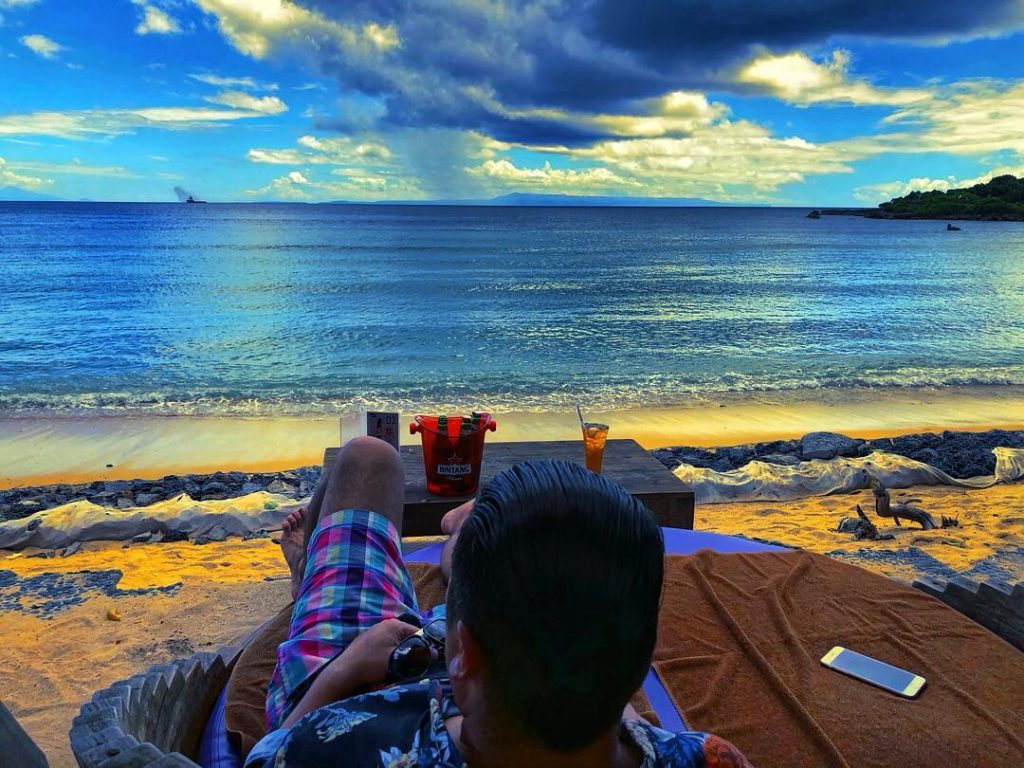 Live life with no excuses, travel with no regret ‍️When you have your own&hellip;