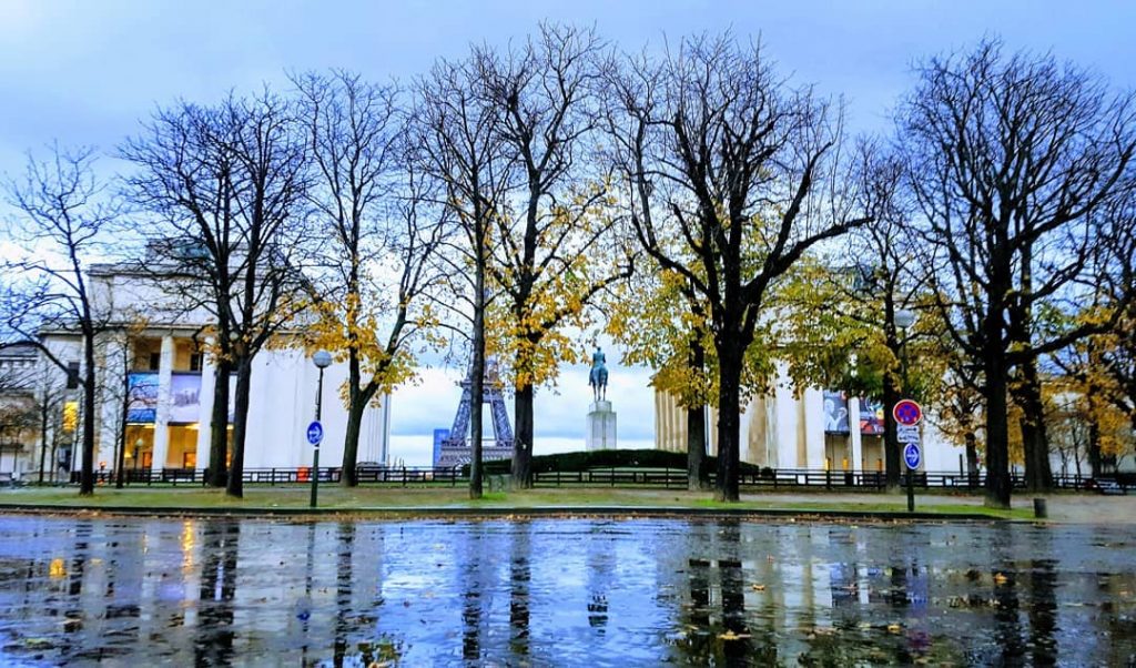 Trocadéro. #samsunga9 #thisisparis #paris #travelphotography #travelphoto #travelblogger #nikon #hollidaytime #parisian #bnesimppl