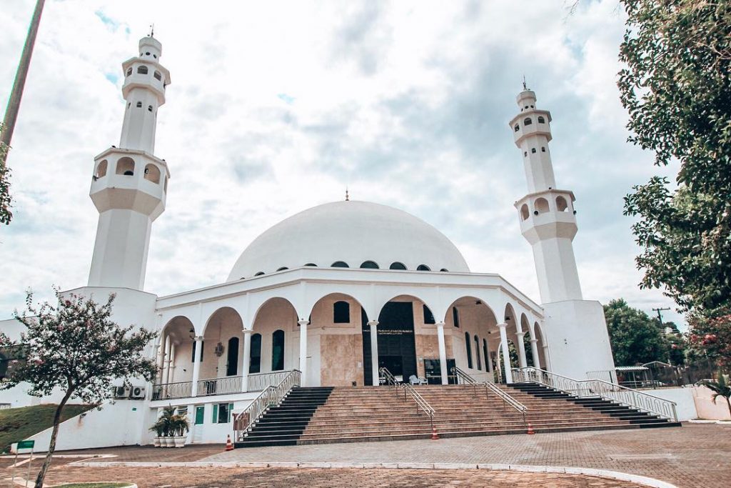 ???????? Mesquita árabe Omar Ibn Al-Khatab. Visita no City tour. Atenção aos trajes -&hellip;