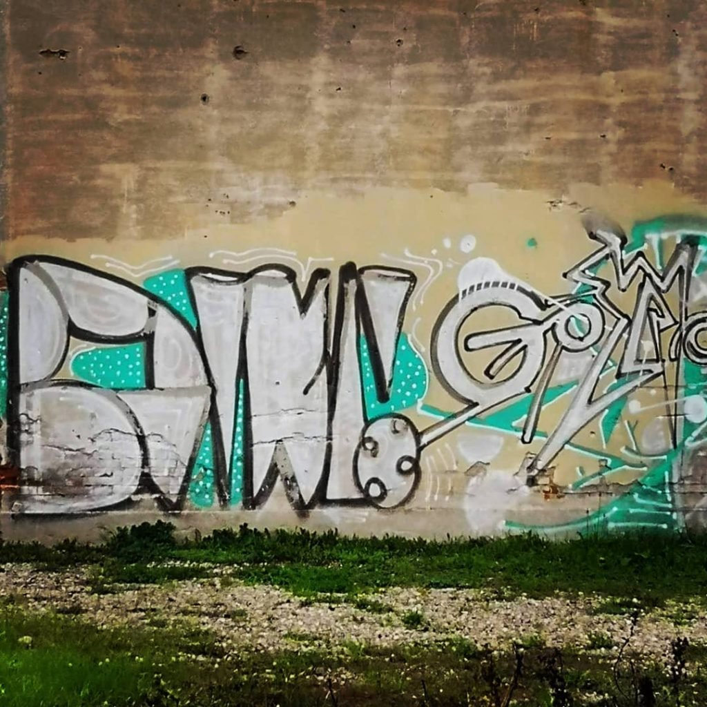 #scrittesuimuri #graffiti #street_art #jj_urbanart #jj_urbex_ #graffitiart #ig_streetart # #streetart #rsa_streetart #ig_graffiti #graffit #rsa_graffiti #graffiti_art…
