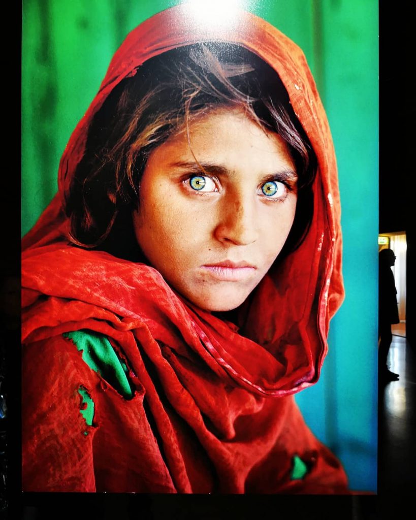 Mostra Steve McCurry. #bologna #portrait #portraitphotography #portrait_perfection #portrait_vision #portraits #jj_allportraits #sheisnotlost #ig_portraits #igersbologna #igers_bologna&hellip;