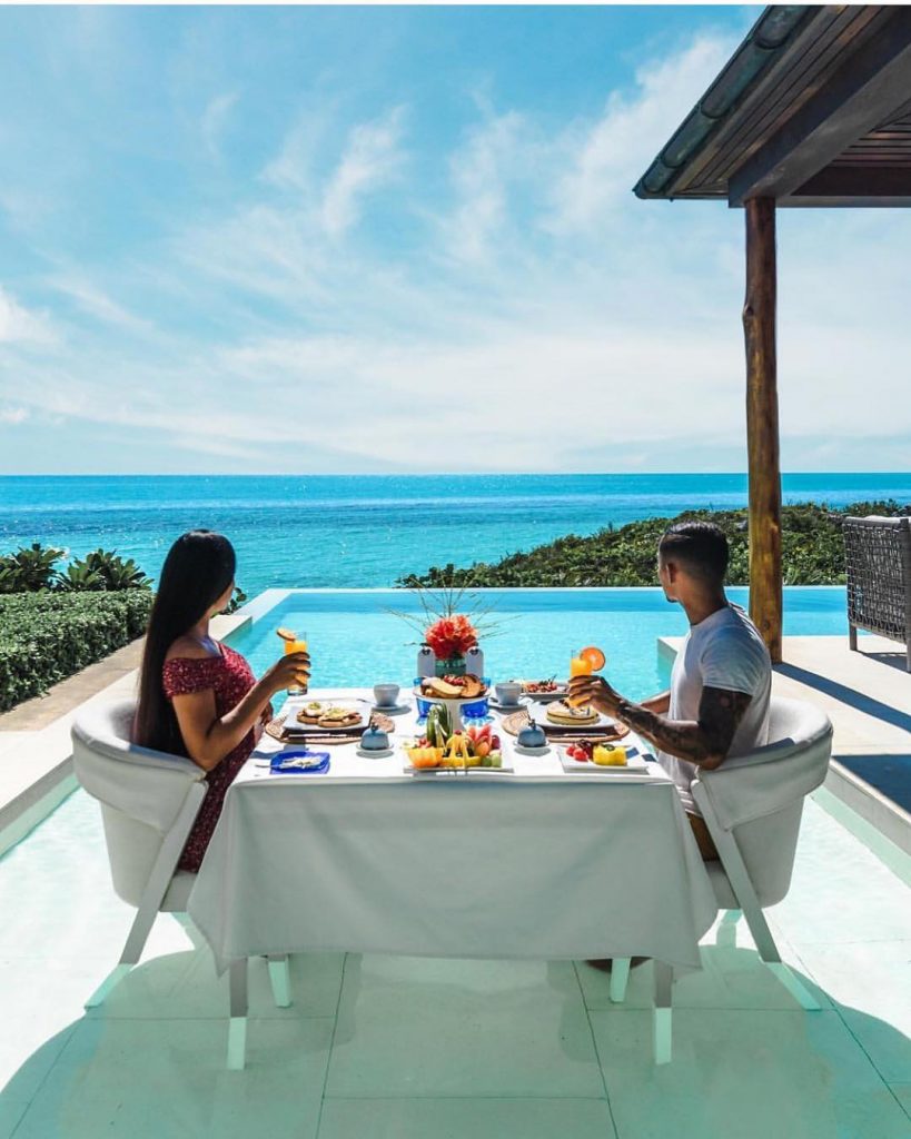 When you have brunch with a view in your suites @jeremyaustiin #winntw