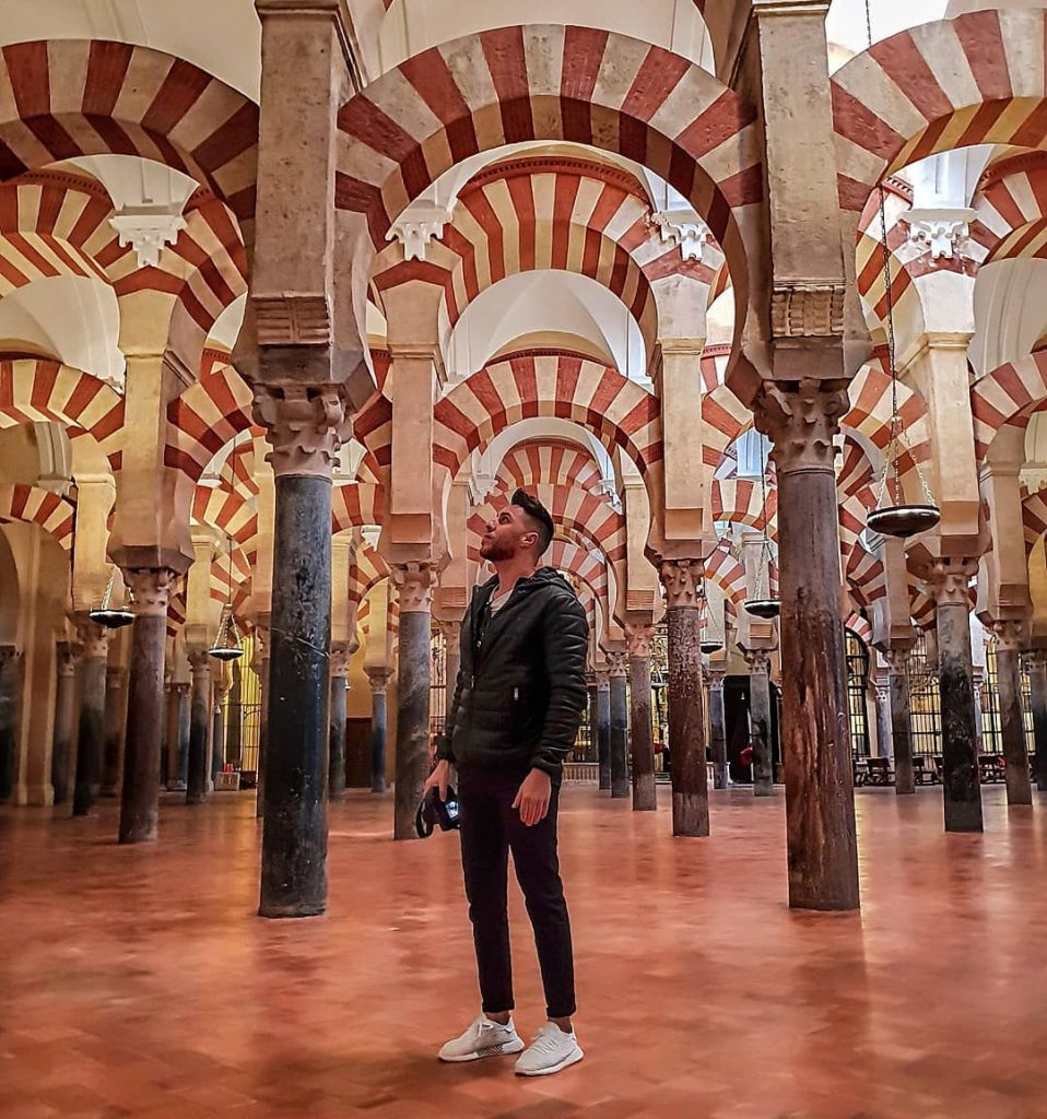 La Grande Mosquée de Cordoue (la Mezquita de Cordoue) est une ancienne mosquée, un des monuments&hellip;