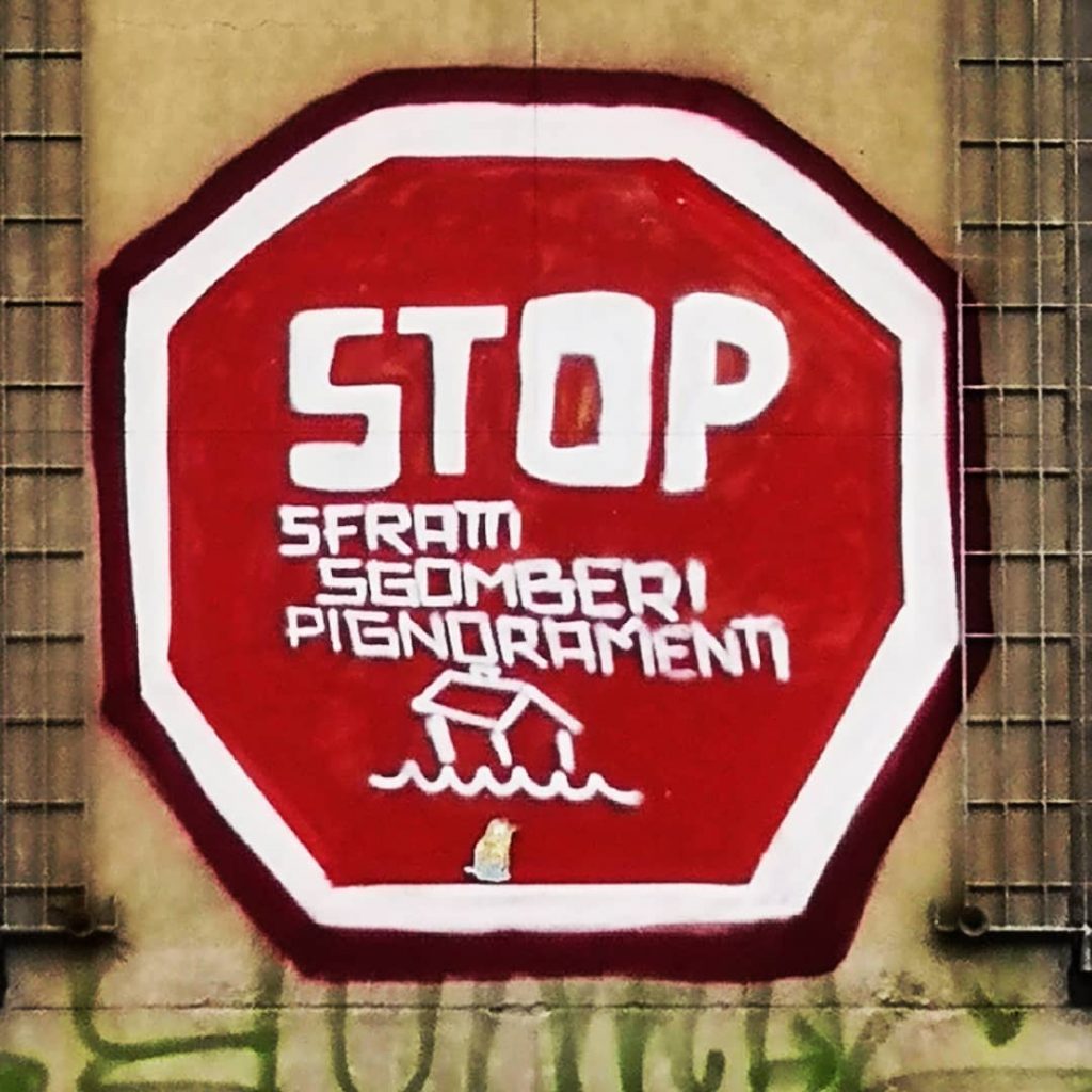 #scrittesuimuri #graffiti #street_art #jj_urbanart #jj_urbex_ #graffitiart #ig_streetart # #streetart #rsa_streetart #ig_graffiti #graffit #graffiti_art #street_art&hellip;