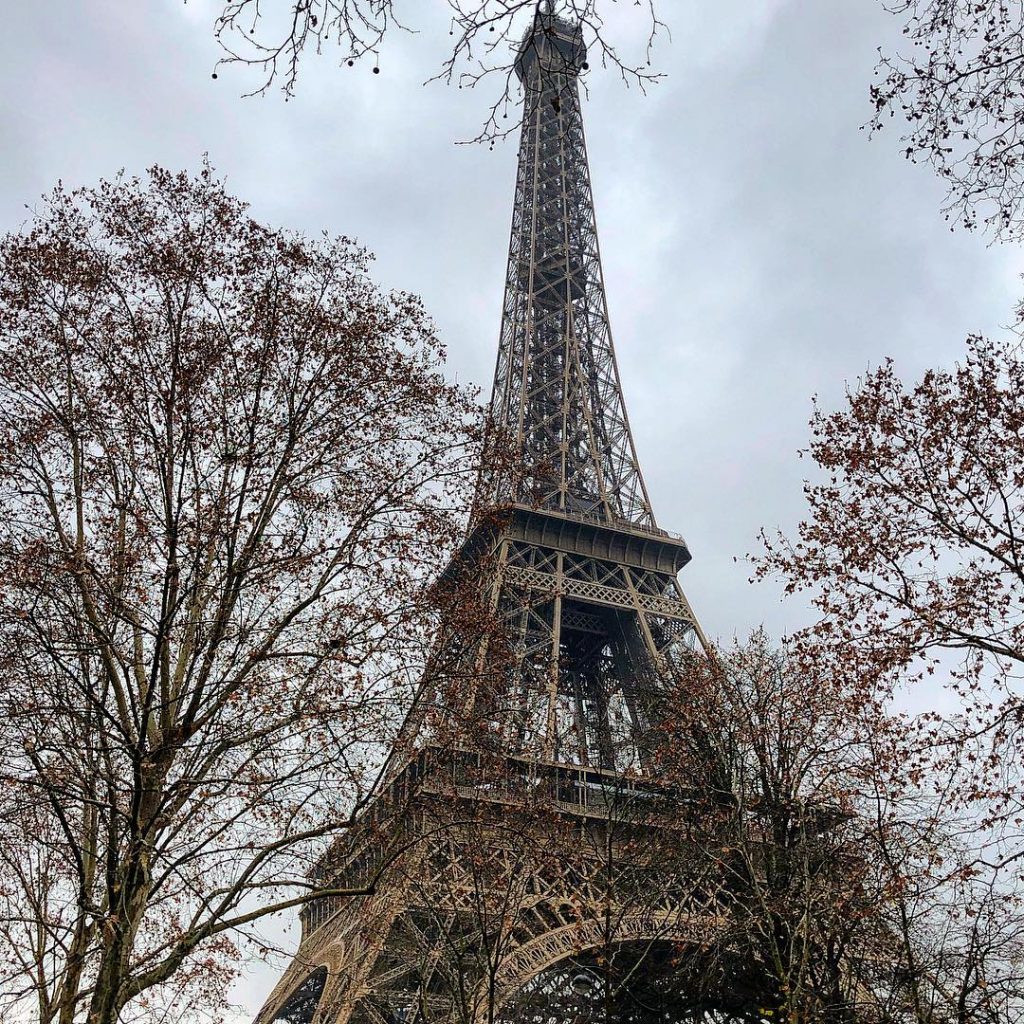 #architecture_hunter #architectural #architecture #beautifullandscapes #travelgram #trass #paris #toureiffel #toureiffelparis #landmark #landmarks #france #beautifuldestinations #travelphotography&hellip;