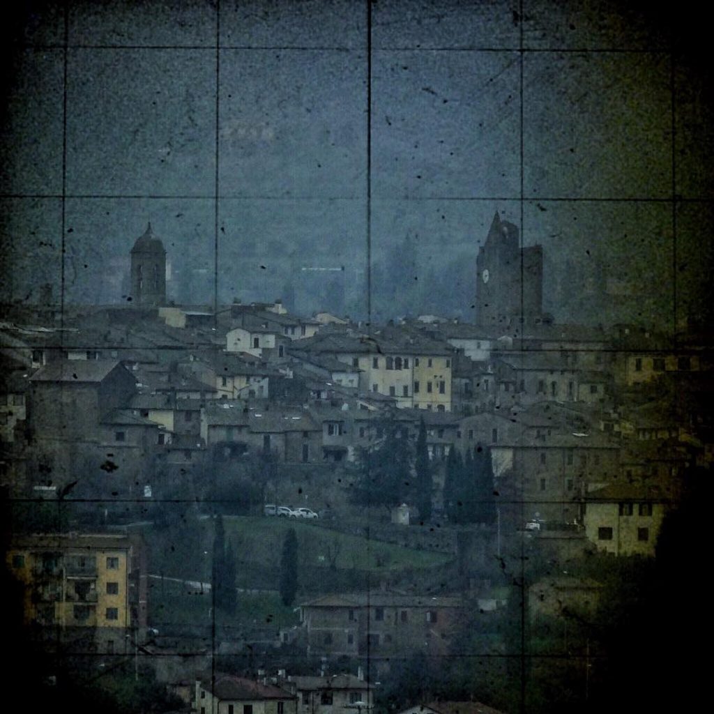 #fotoartistiche #pierluigizag #fotartplgz #bnesimppl Edited with: @carbonblackandwhite _ #wintertime #winterwonderland #winteriscoming #winter2012 #nature #winter&hellip;