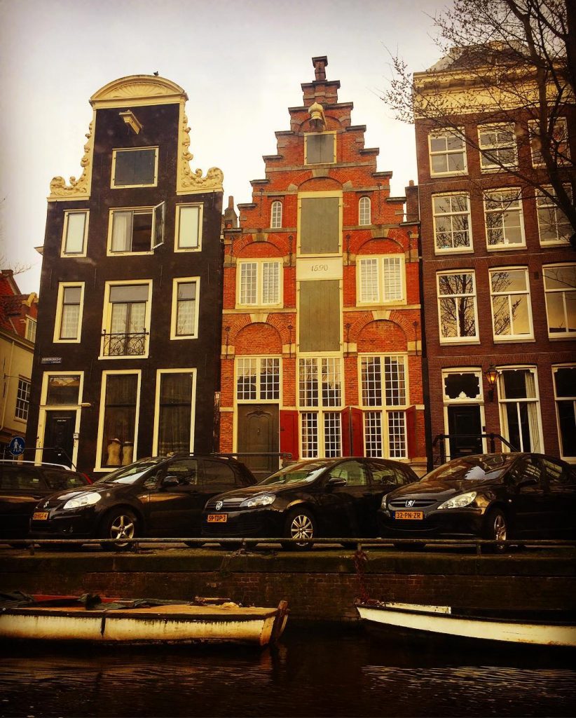 #citiesofdreams #sourcedadventures #twmd #bnesimppl #wanderingcities #bestcitymoments #helloamsterdam #iamamsterdam #yumsterdam #amsterdam #netherlands #holland #amsterdamcity #amsterdamlife&hellip;