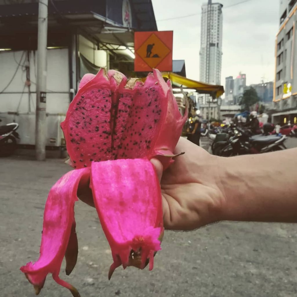 Fruta del dragón ️Sígueme: @vik_riia ↘️ #love #travel #instagood #photooftheday #beautiful #kualalumpur #malaysia #chowkit #adventure&hellip;