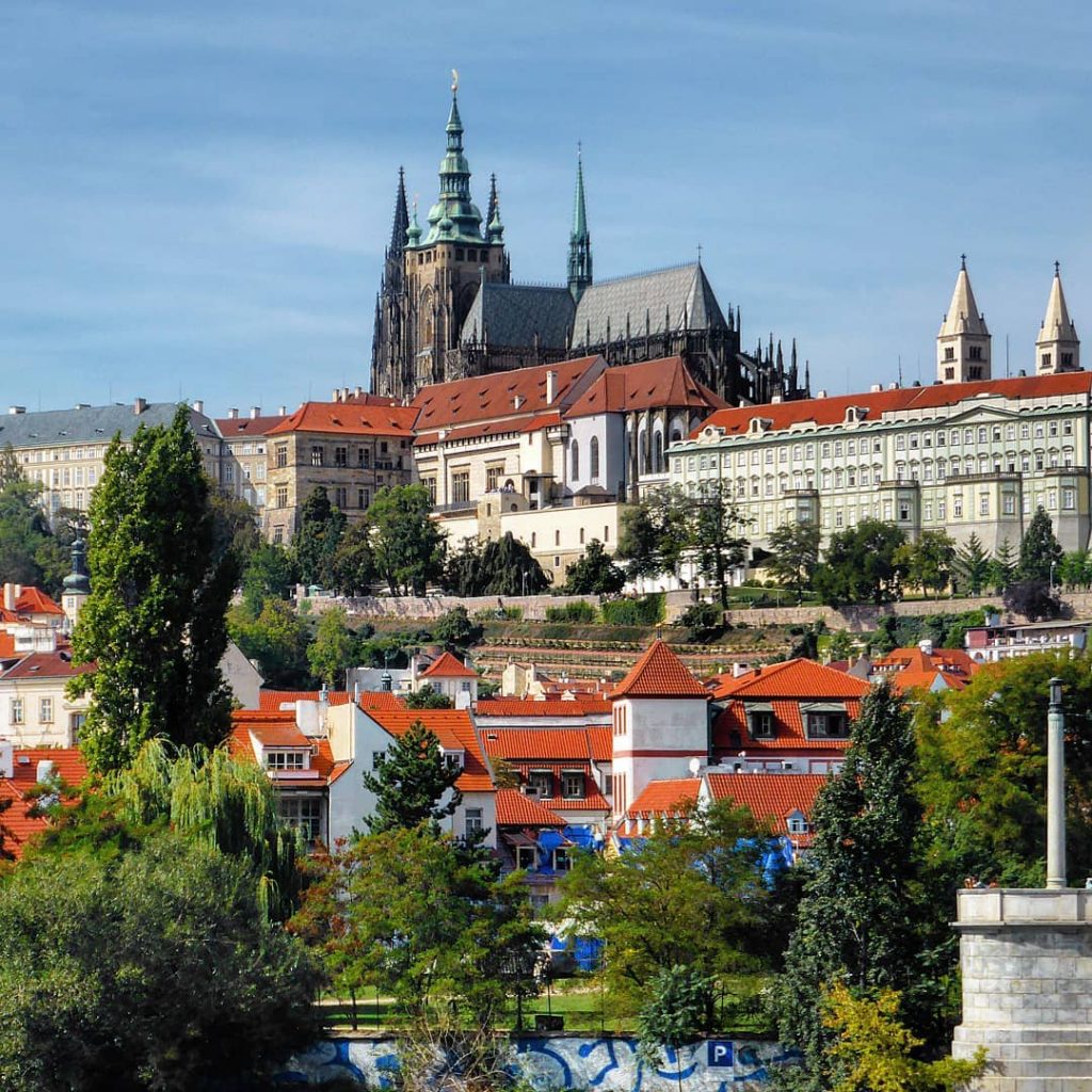 ???????????????? Castle of Praque -Czechrepublic- ???????????????????????????????????????????????????????????????????????????????????????????????????????????????????????????????????????????????????????????????? #travelgram #travels #igtravels #travelporn #traveling #tripgram #travelblogger #traveladdict&hellip;