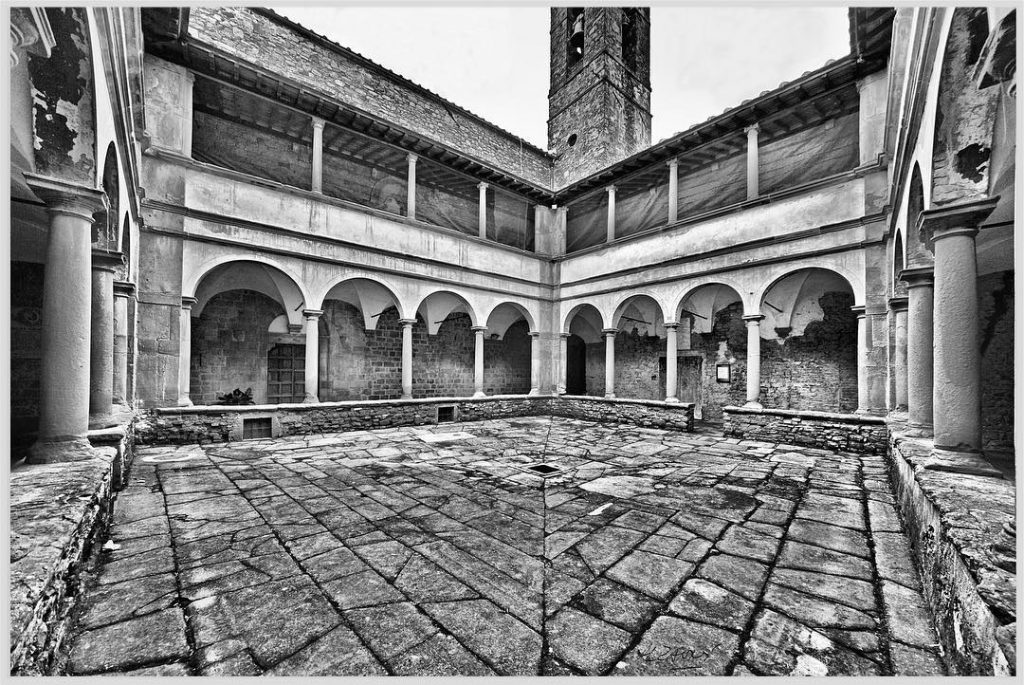 #montesansavino #fotoartistiche #bnesimppl #fotartplgz #pierluigizag Edited with: @carbonblackandwhite _ #travel #traveling #vacation #visiting #instatravel&hellip;