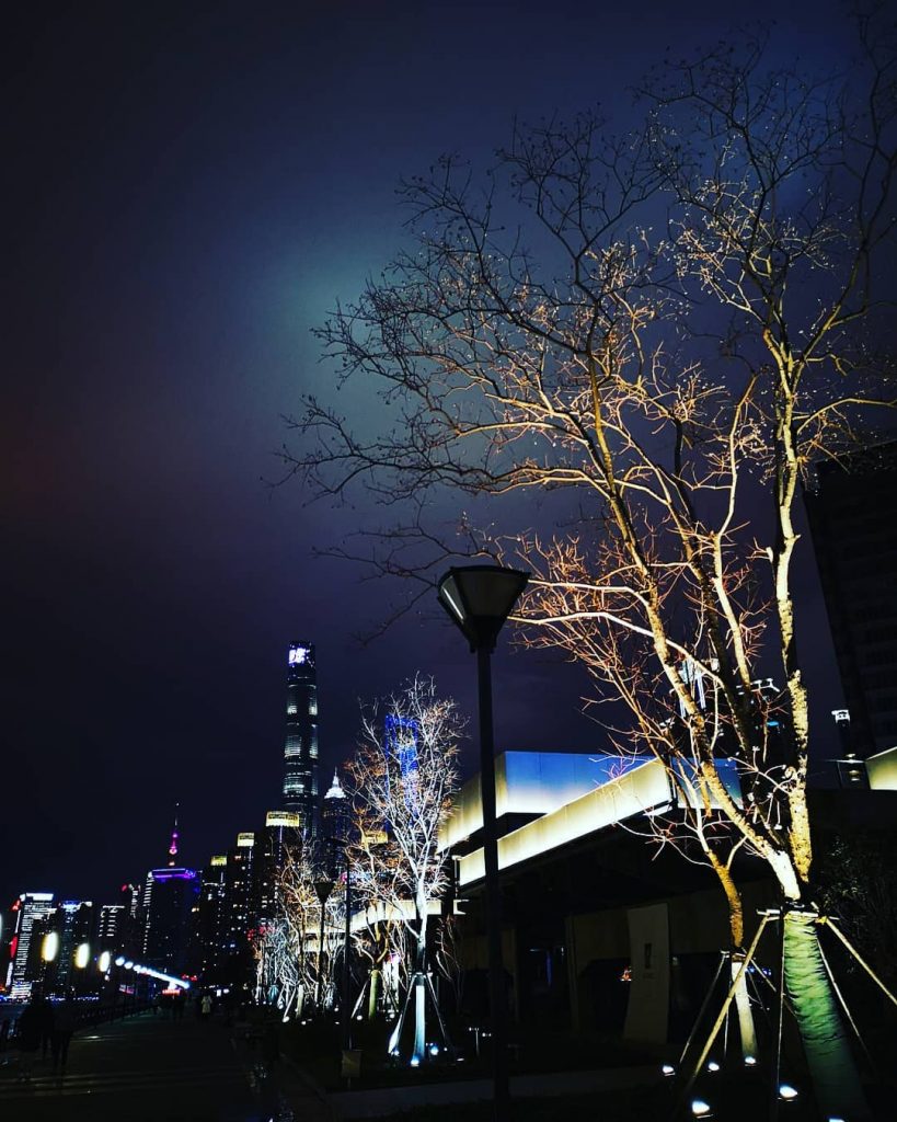 Night view near the Bund . . . #travels #traveldiary #igtravels #journey #instatravel #instalike&hellip;