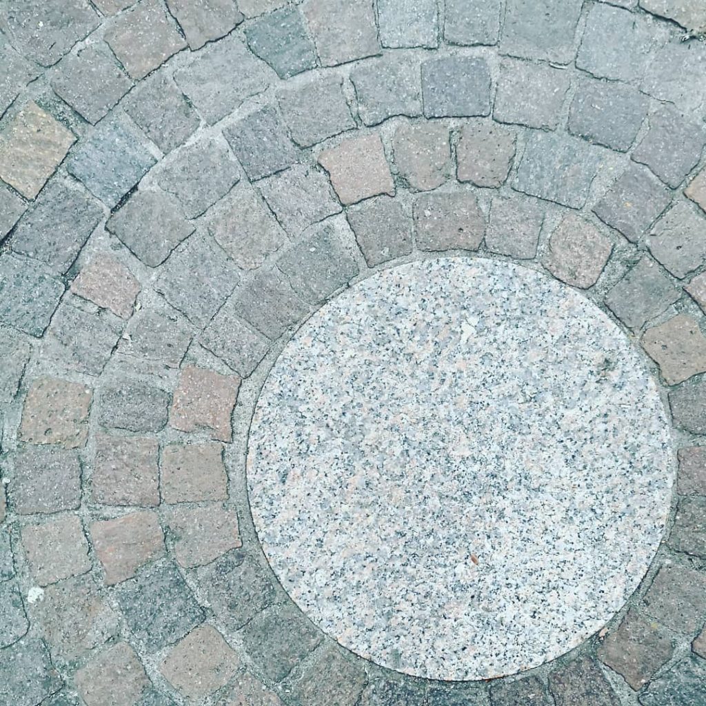 #minimal #9minimal7 #minimalphotography #minimalism #minimalart #details #ig_minimalshots #ig_minimal #minimal_ig #rsa_minimal #tv_minimal #details #minimalistgrammer #dettagli&hellip;