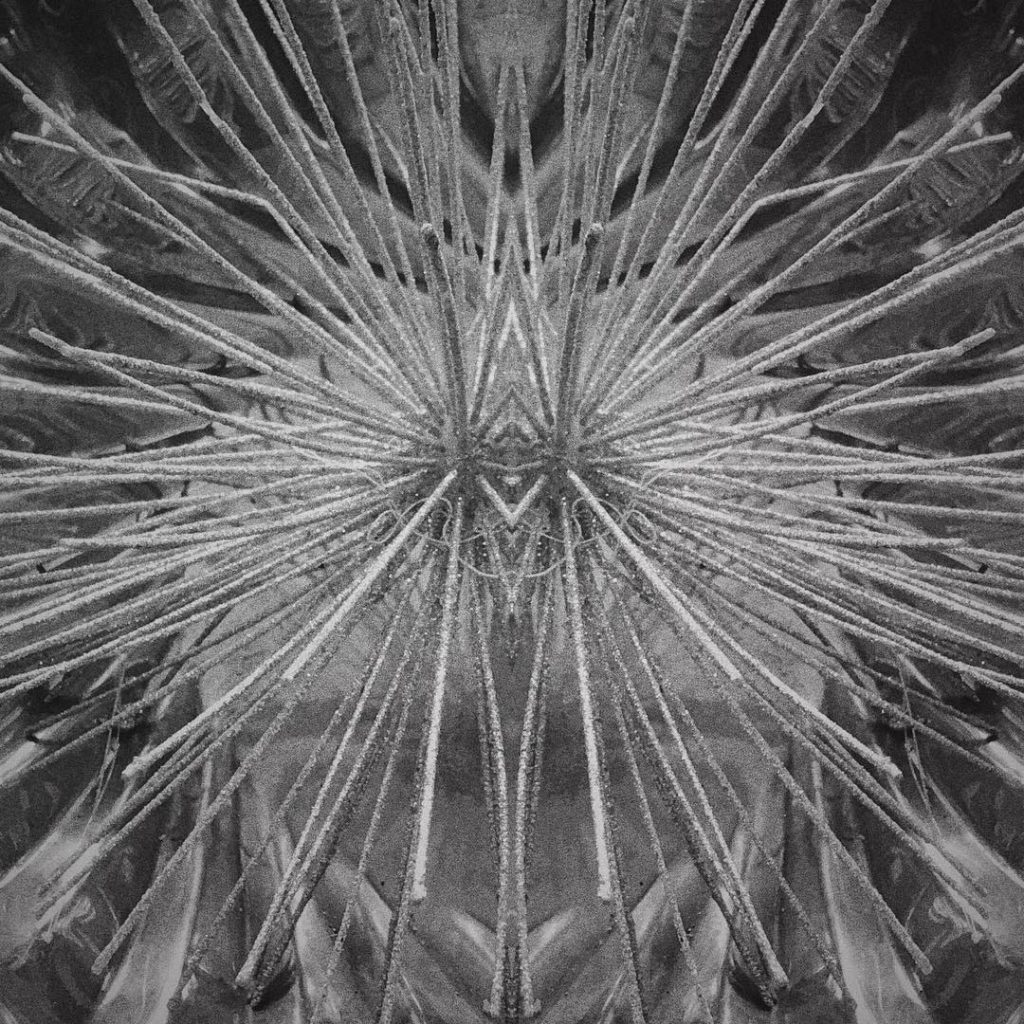 #fotoartistiche #bnesimppl #fotartplgz #pierluigizag Edited with: @carbonblackandwhite _ #abstract #art #abstractart #abstracters_anonymous #abstract_buff #abstraction&hellip;