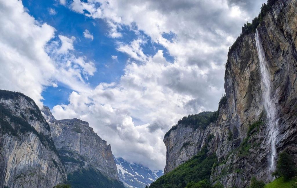 They told me not to, but I chased it anyways. #travel #traveldiary #traveldiaries #travelphotography&hellip;