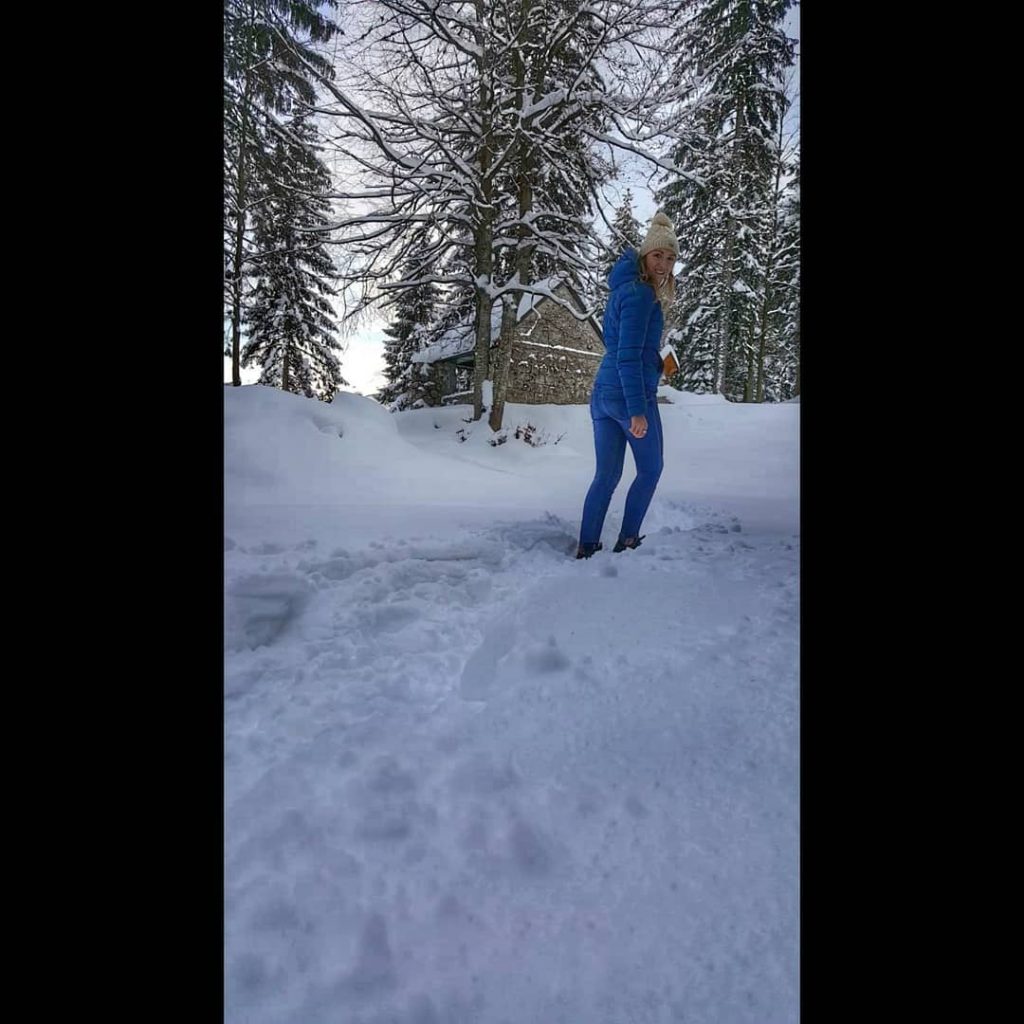 Hiking in the blue morning . . . #ftwwne #folksouls #the_folknature #beyondthelands_ #mountainstories #earthoutdoors&hellip;