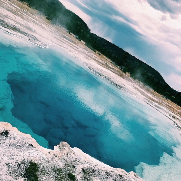 One of our favorite #travel #nationalparks #vacation #wyoming #adventure #explore #travelblogger #familytravels #familytravel #summervacations&hellip;