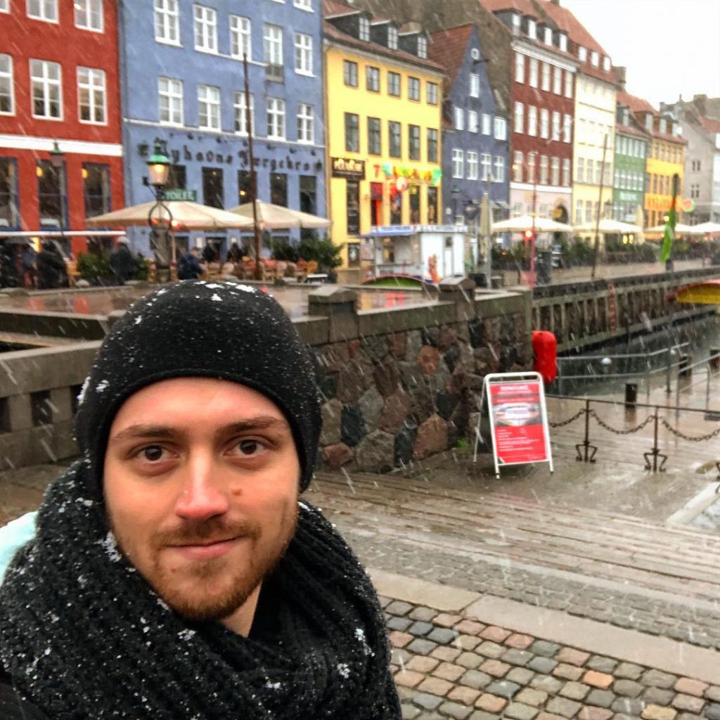 Lovely weather exploring around the famous and colourful Nyhavn ️