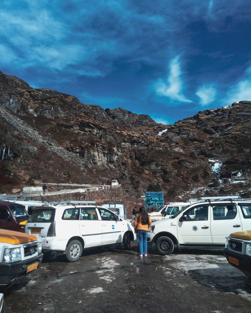 APRICITY! . . . . #day2 #minus14degree #birthdayweekend #sikkimstories #hisstories #ourstories #herstories #travelbug #couplegoals&hellip;