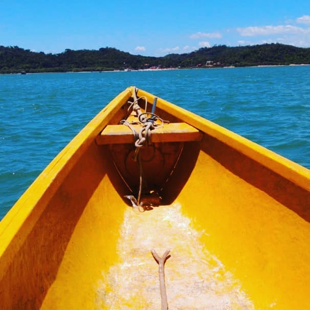 Ilha de Maré Está localizada no centro da Baía de Todos os Santos, próxima&hellip;