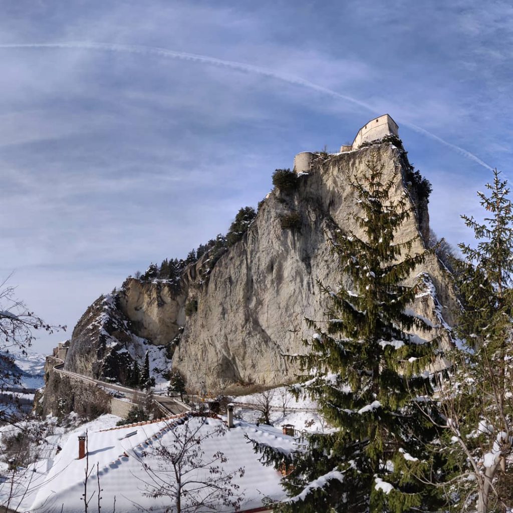 #discoveryourplanet #corsofotografico @solo_traveling #scenes_from_beautiful_cities #piclyphotography #photographerfocus #traveldestinations_ig #earthescope #travel #digitalnomad #thejetlagjunkie #travelldevill #globewandererrepost #travellingourplanet&hellip;