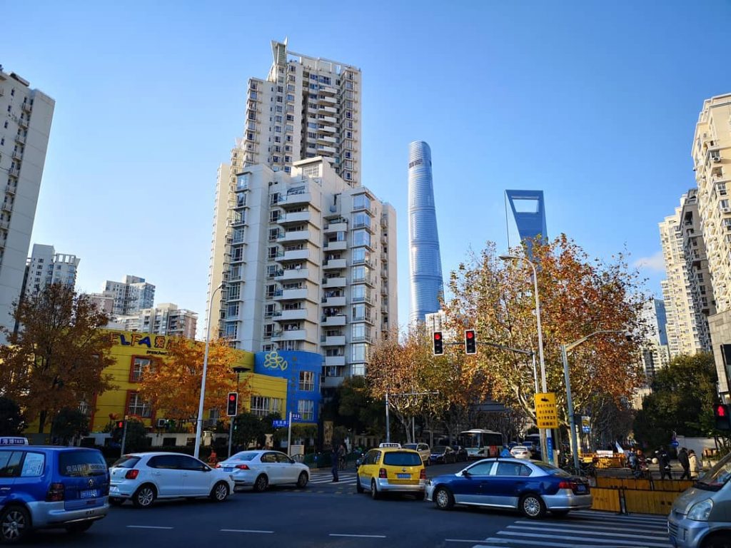 A busy but beautiful day in Shanghai . . . #travels #traveldiary #igtravels #journey&hellip;