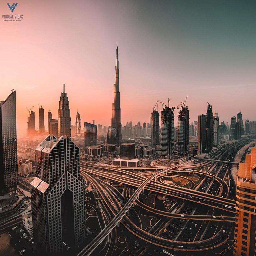 The city that does not stop delivering! #dubai #uae . #travel #traveling #travelawesome #travelblogger&hellip;