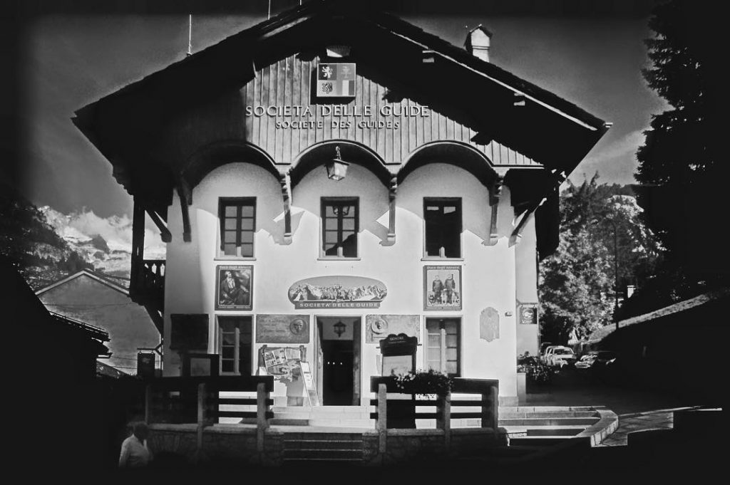 #fotoartistiche #bnesimppl #fotartplgz #pierluigizag Edited with: @carbonblackandwhite _ #blackandwhite #bnw #monochrome #instablackandwhite #monoart #insta_bw&hellip;