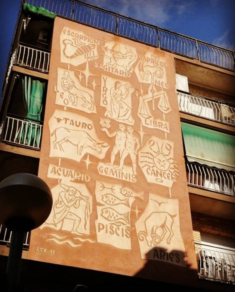 #santjoandespi @topspainphoto #españa #hause #catalunya #travelvlog #travelers #szili_furgonnal_vlog #traveller #travelinsta #travelphoto #travelgram #travelblogger #travelphotography&hellip;