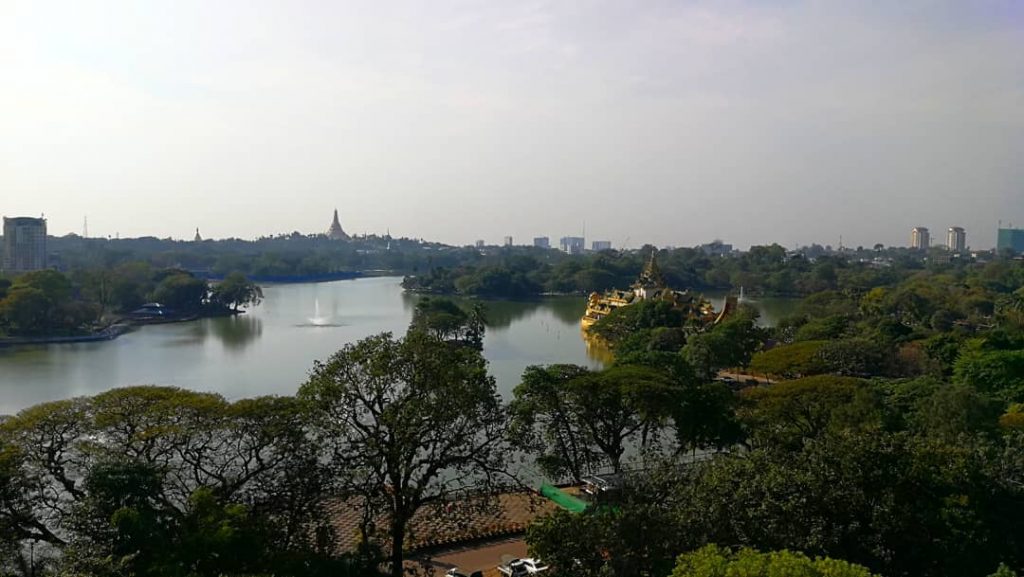 #myanmar #yangon #lakeview #travelalone #travelgram #travelphotography #instatravel #travel #viajesolo #bnesimppl