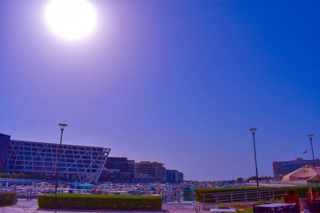 Wow ~ #abudhabi #uae #makemoments #travelboy #contemporaryphotography #wheninabudhabi #travelphotooftheday #landscape #landscapephotography #landscape_love #landscape_lover #travel&hellip;