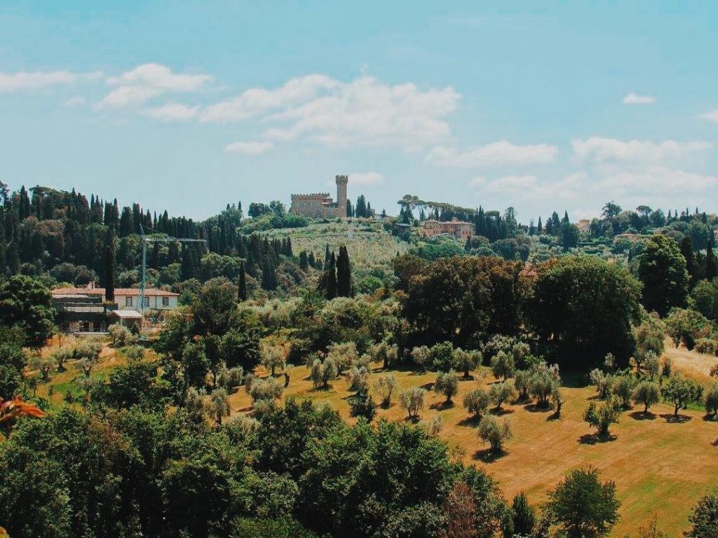 Is anything more whimsical than Florence countryside? (Please ignore the blue crane on your&hellip;