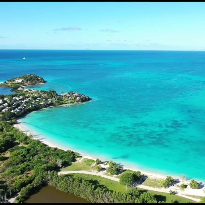 Beautiful video in 4k made by friends in Antigua, during our trip. Colors without&hellip;