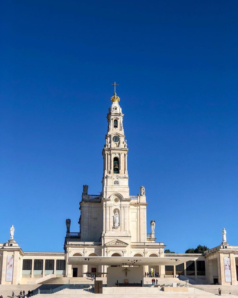 É a fé que nos move . . . #life #sun #smileforlife #peace #happygirl&hellip;