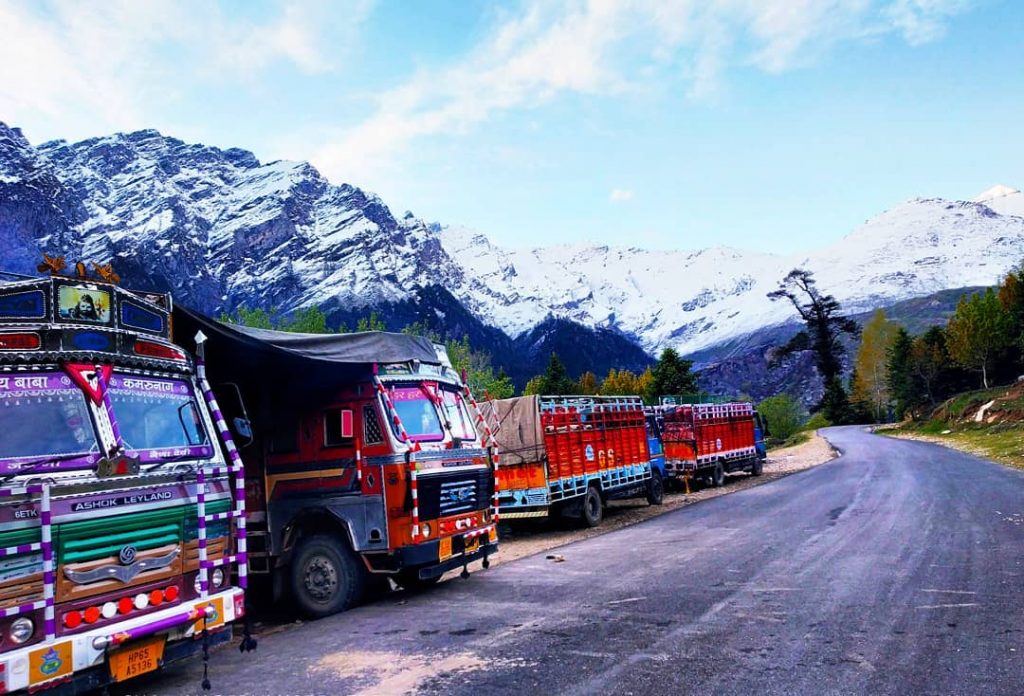 “The journey not the arrival matters.” – Eliot. #himalayas #himachalpradesh #travelindia #himalaya #wanderlust #bnesimppl&hellip;