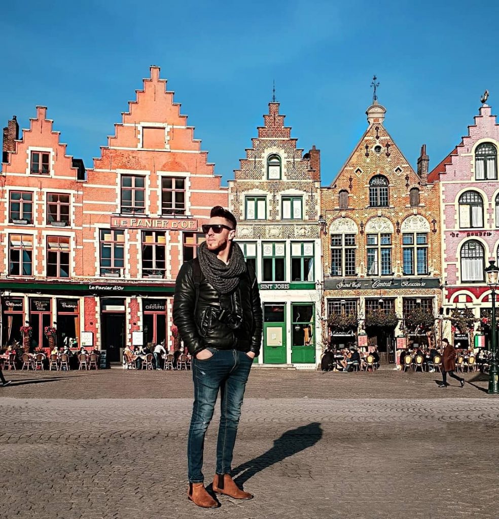 Bruges !! la Venise du Nord!!Située au nord-ouest de la Belgique, se distingue par&hellip;