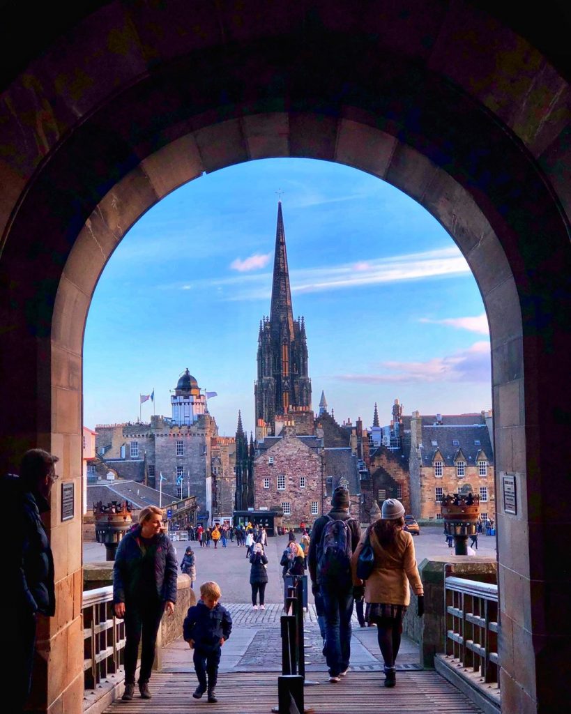 View from Edinburgh Castle A sky as blue as that doesn’t make you wanna&hellip;