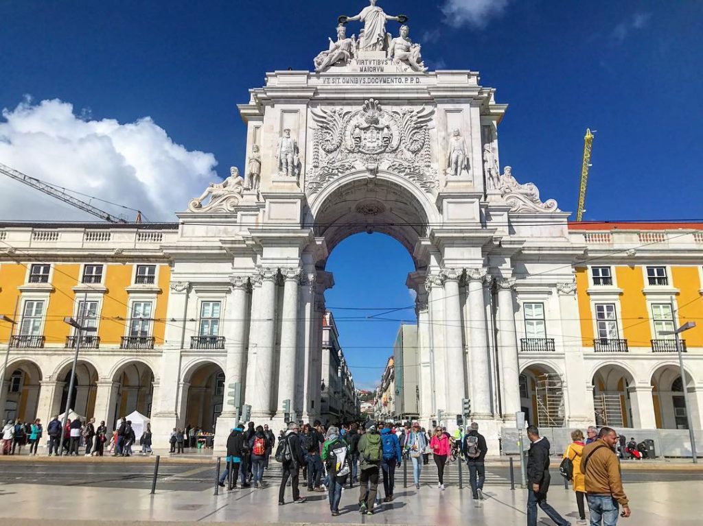 #lisbon #portugal #葡萄牙 #lisbonportugal #travel #backpackers #adventuretime #背包客 #igersportugal #igerportugal #iamtb #travelrepost #bnesimppl #portugaltravel…