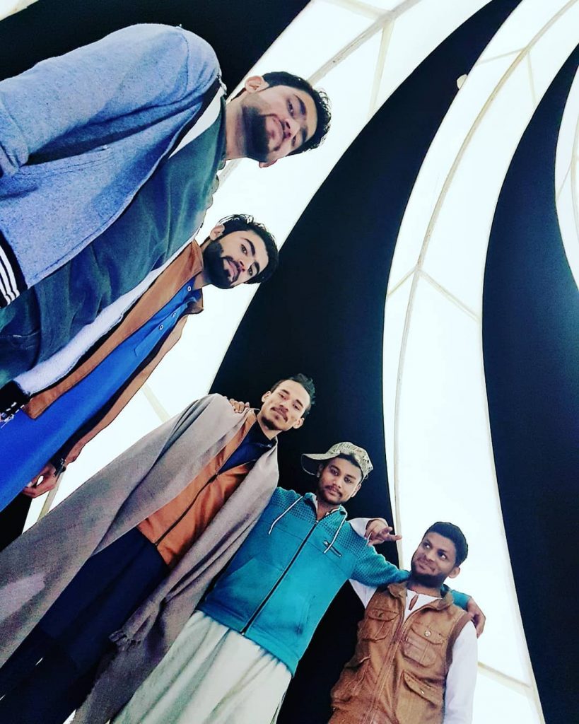 Friendship_Goalz #naturephoto #main_vision #landscape_captures #awesome_earthpix #natureaddict #rsa_rural #awesomeearth #instanaturelover #earth_deluxe #modellife #moodyports #modelling #fitmodel&hellip;