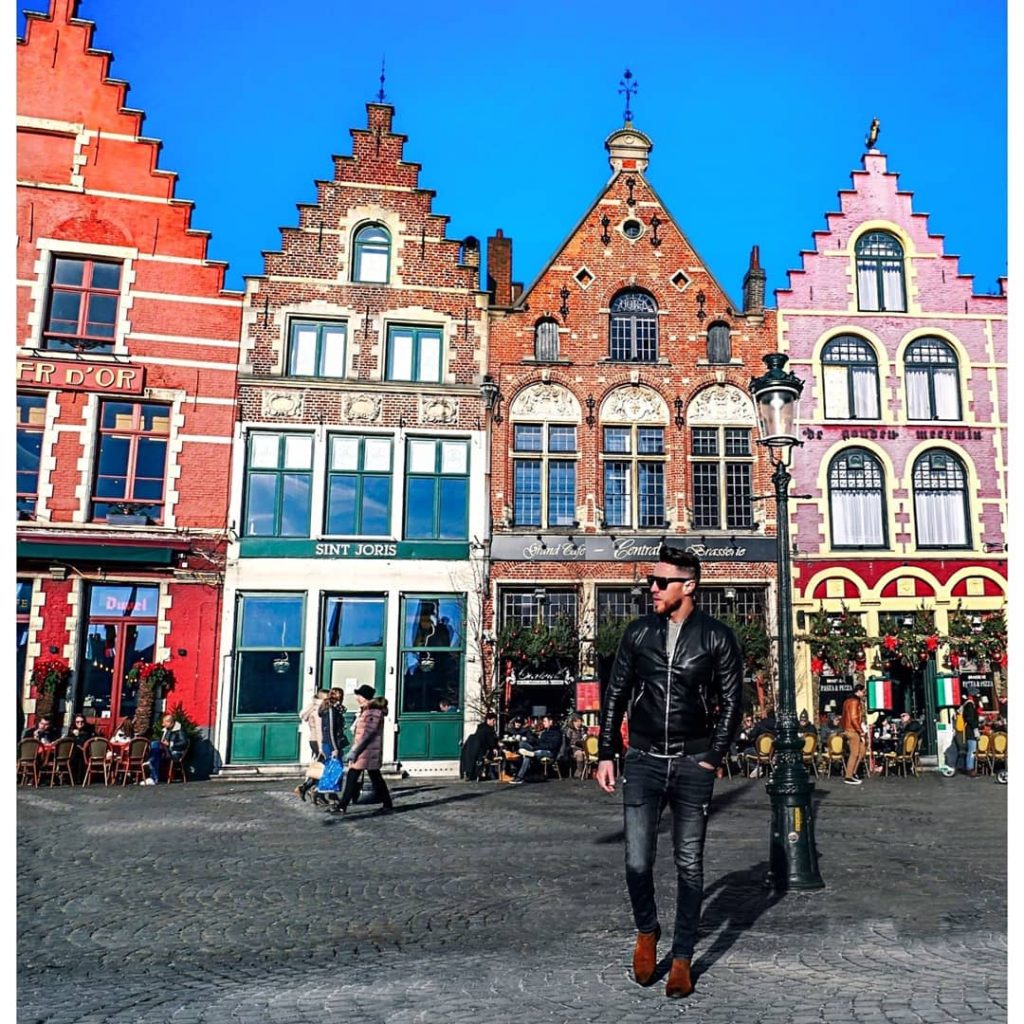 Bruges ️Je finis mes publications sur cette magnifique ville de Brugge avec cette série&hellip;