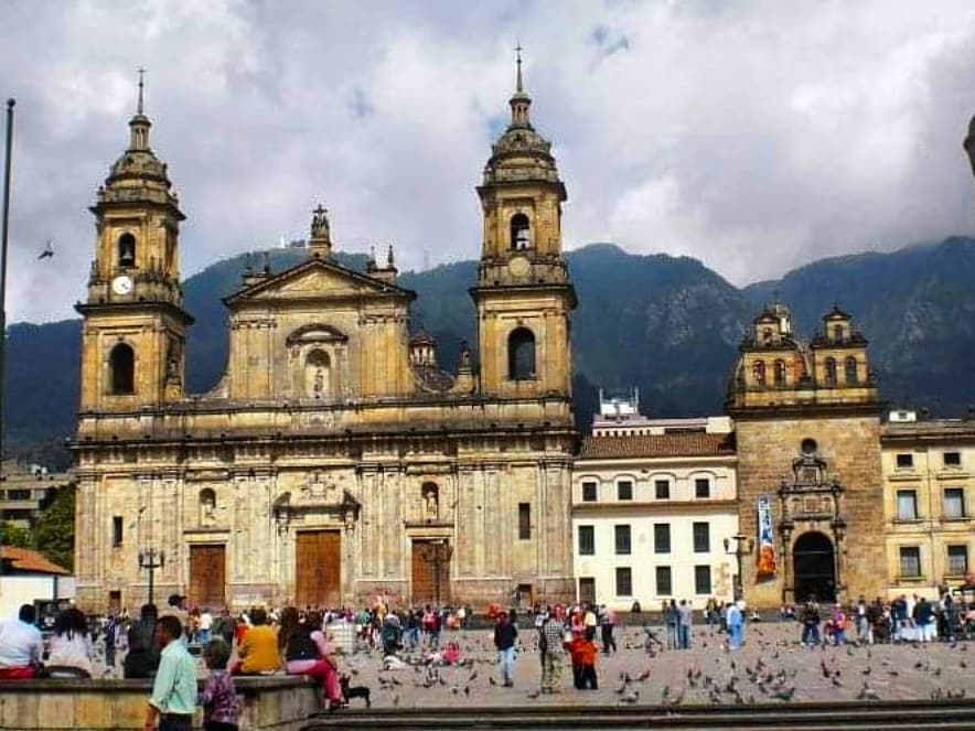 Plaza Bolivar, Bogotá, Colombia ???????? • (2008) #bogota #plazabolivar #colombia #visitcolombia #travelawesome #ig_travel #wonderful_places&hellip;